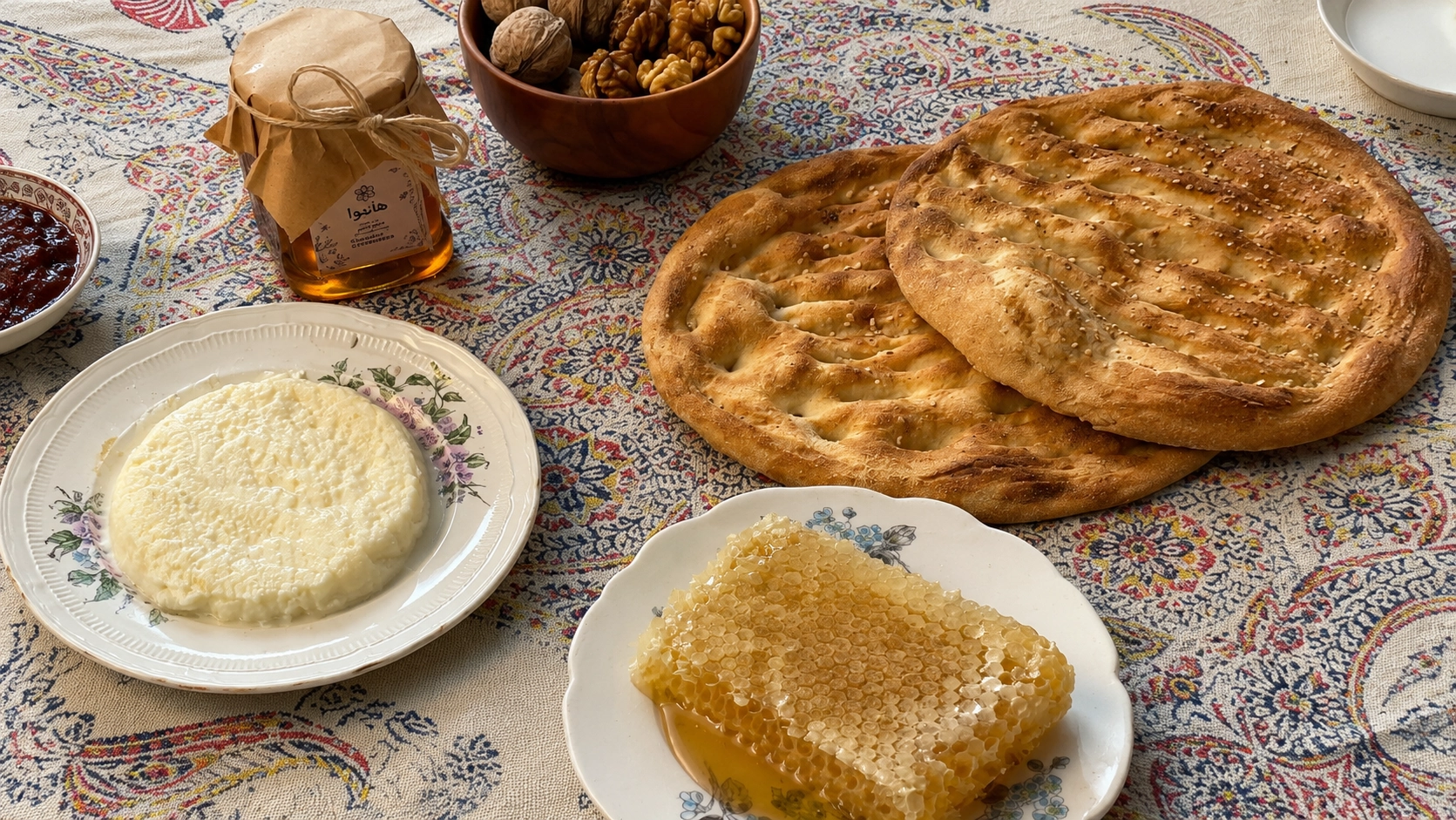 برداشت عسل طبیعی
